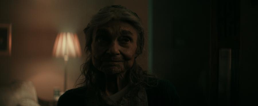 EL EXORCISMO DE MAZZIK